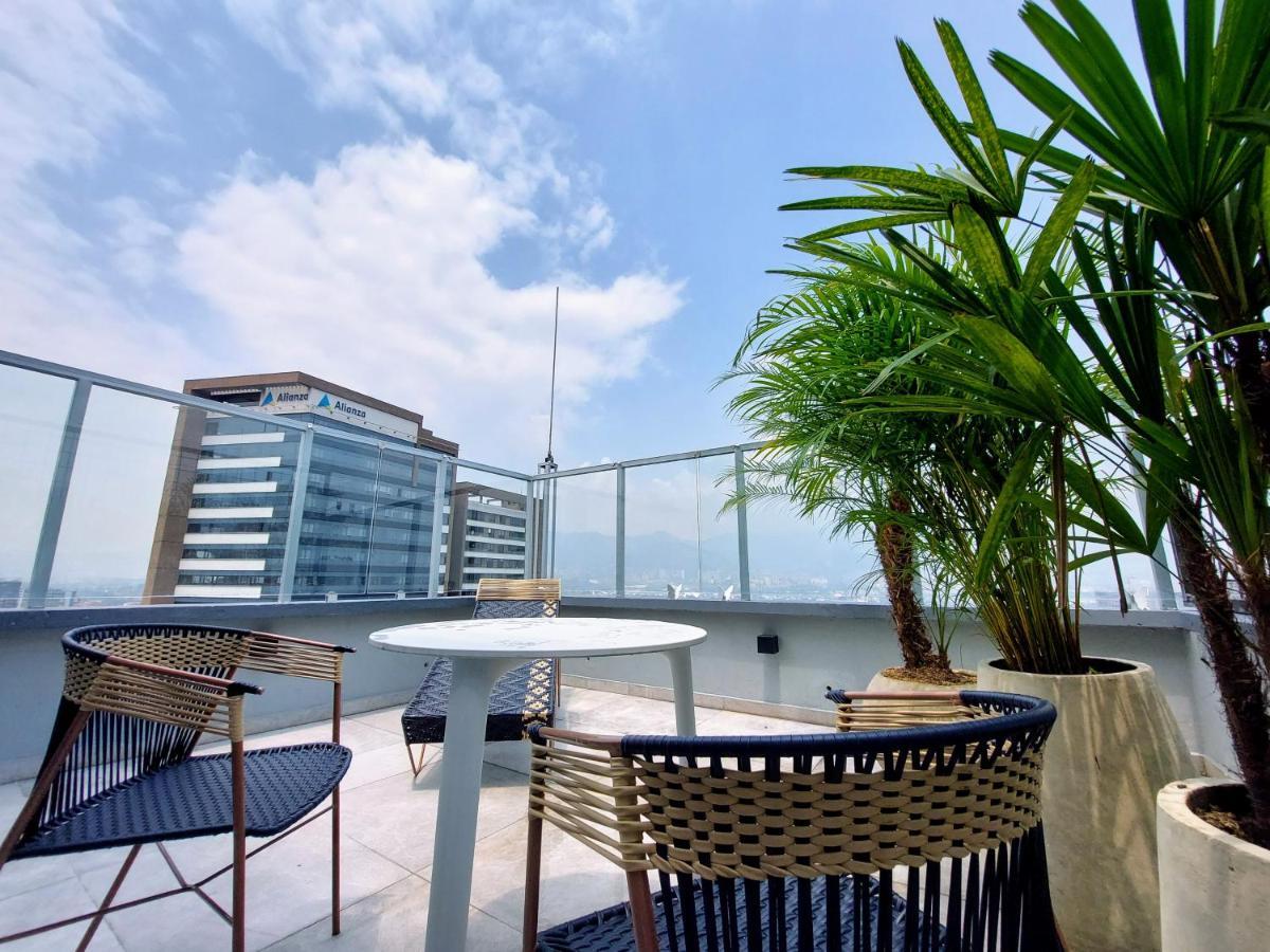 V Grand Hotel, A Member Of Radisson Individuals Медельїн Екстер'єр фото