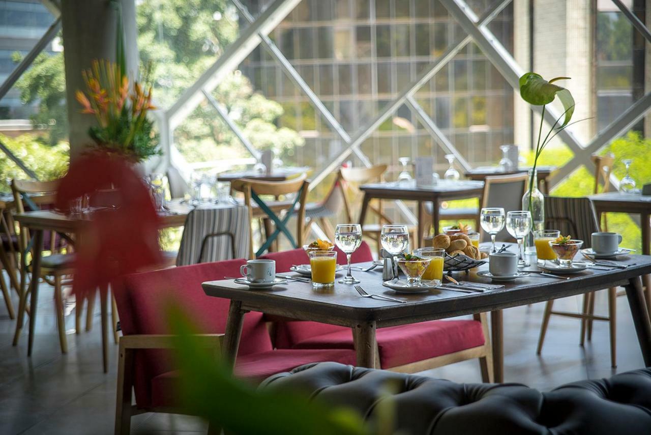 V Grand Hotel, A Member Of Radisson Individuals Медельїн Екстер'єр фото